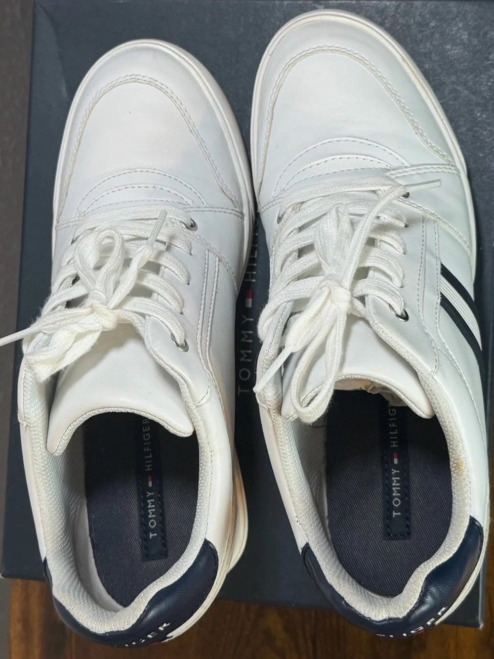 Tommy Hilfiger Delsia Hidden Wedge Sneakers – White Multi | Women’s US 9M w/box